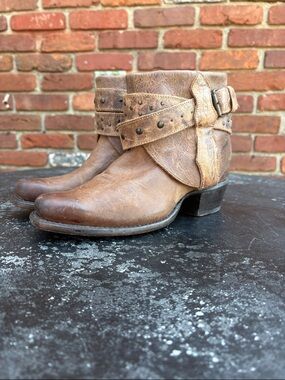 Sonora Randy Women's Brown Leather Ankle Boots with Buckle Accent size 6 B